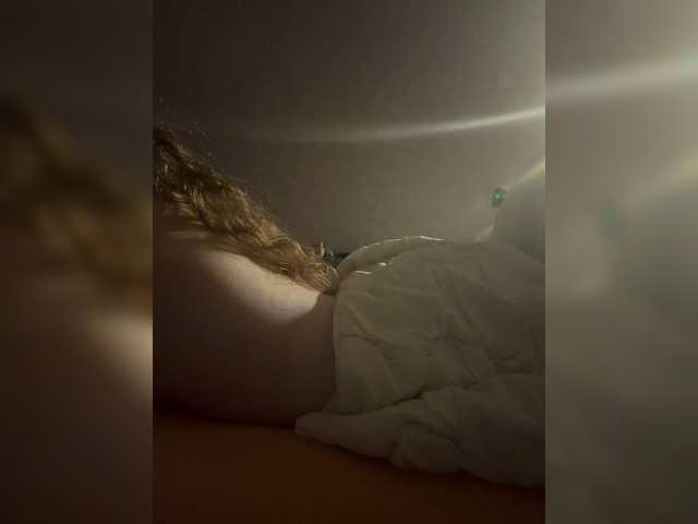 kisssssesmee live cam on BongaCams