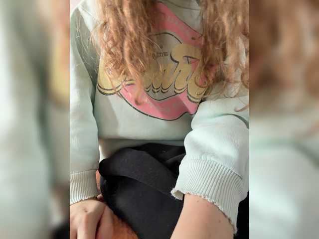kisssssesmee live cam on BongaCams