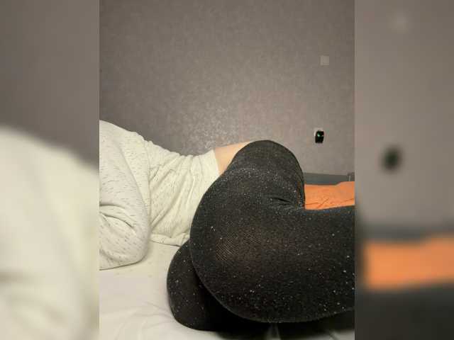kisssssesmee live cam on BongaCams