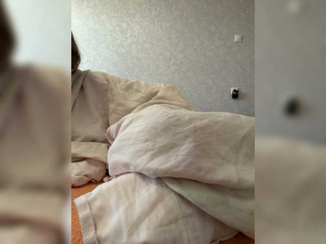 kisssssesmee live cam on BongaCams