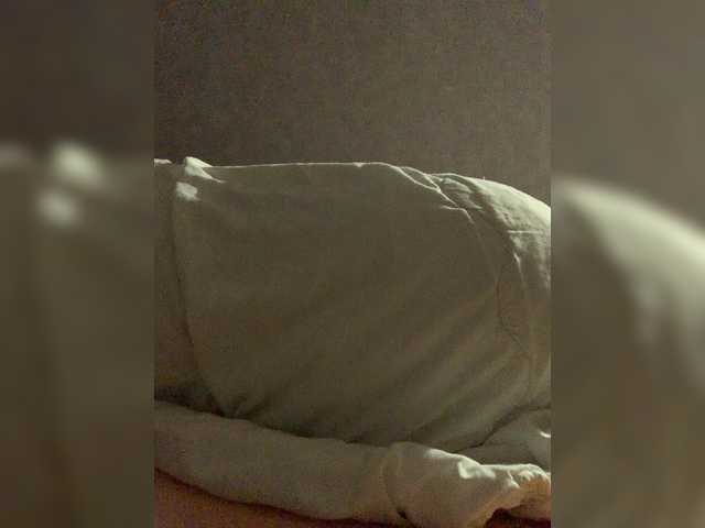 kisssssesmee live cam on BongaCams