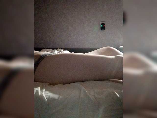 kisssssesmee live cam on BongaCams