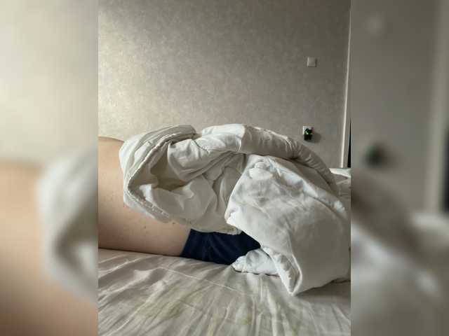 kisssssesmee live cam on BongaCams