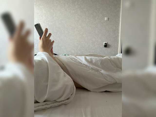 kisssssesmee live cam on BongaCams