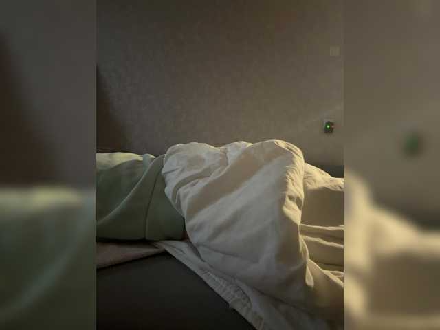 kisssssesmee live cam on BongaCams