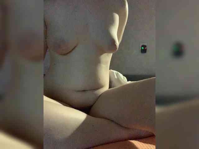 top_queen webcam