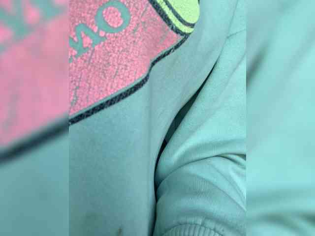 Modella: top_queen