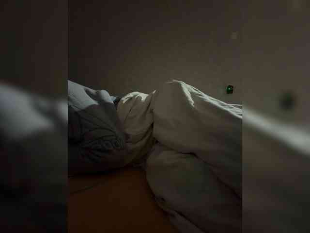 free voyeur web cam Kisssssesmee