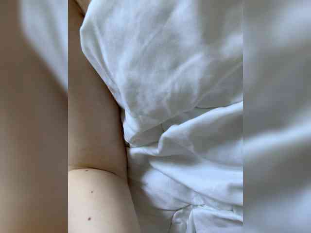 kisssssesmee Live Webcam on BongaCams