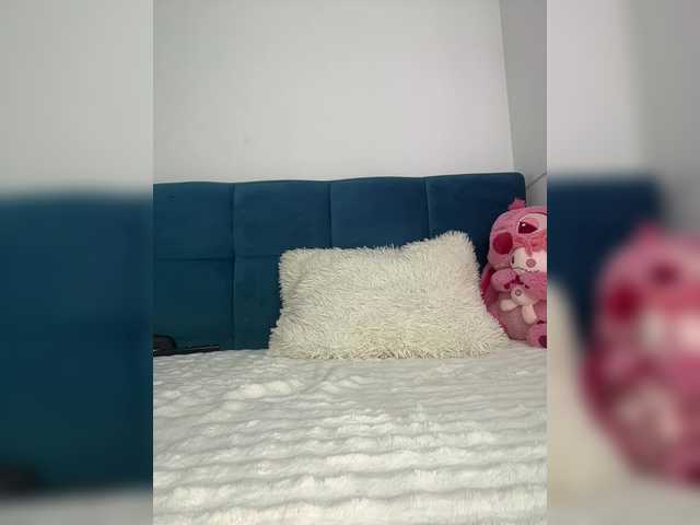 Zoluszka's BongaCams show and profile