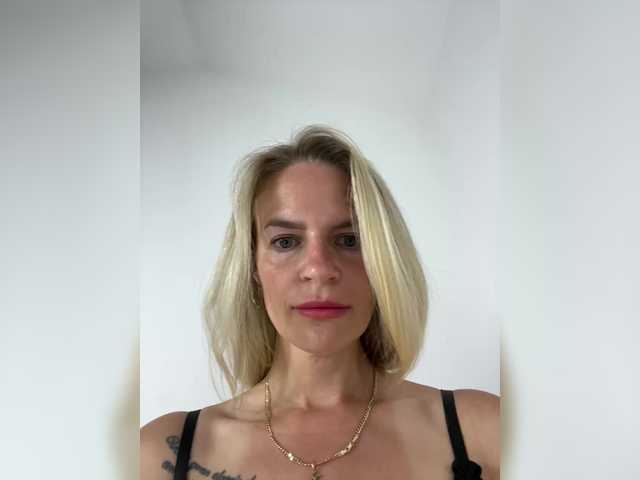 Mystique_Rose