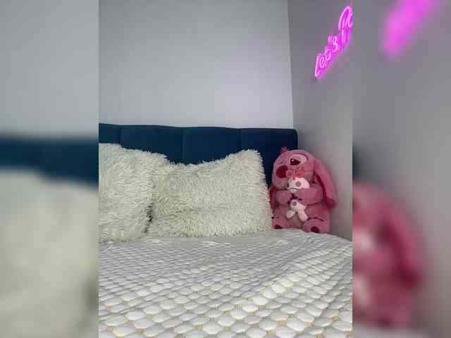 Mystique_Rose webcam
