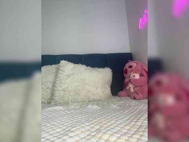 Mystique_Rose webcam