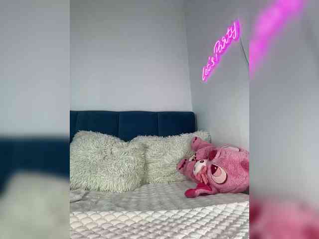 Mystique_Rose webcam