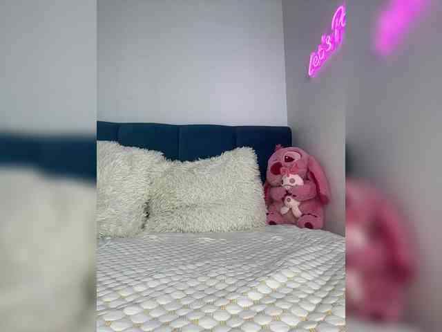 Mystique_Rose webcam
