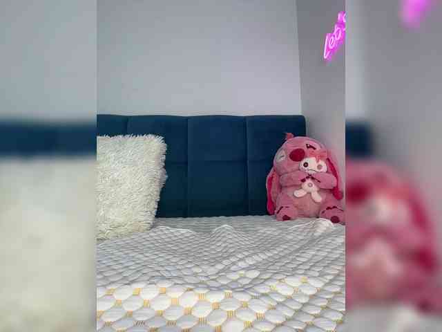 Mystique_Rose webcam