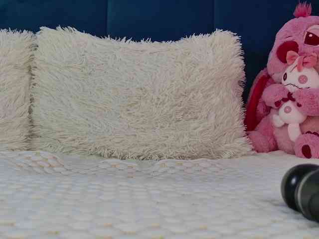 Mystique_Rose webcam