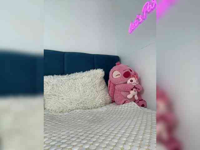 Mystique_Rose webcam