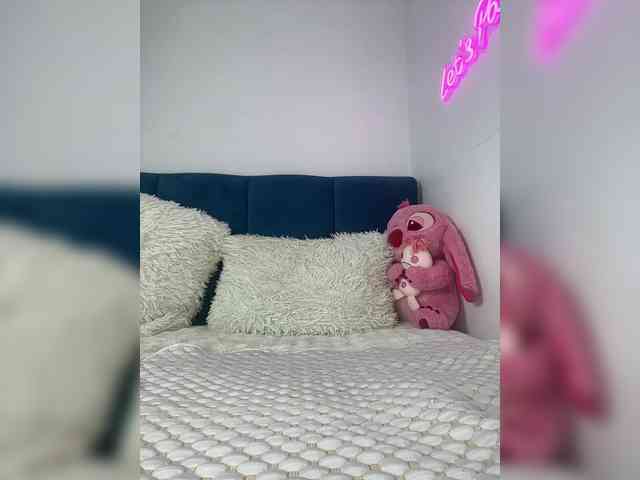 Mystique_Rose webcam