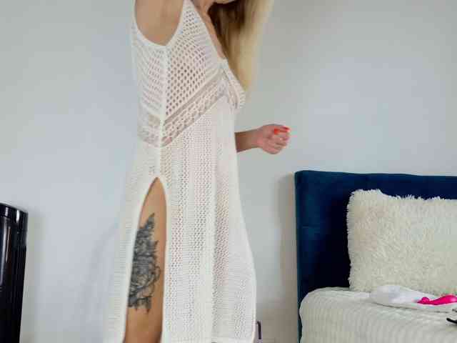 Mystique_Rose webcam