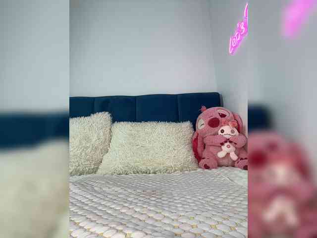 Mystique_Rose webcam