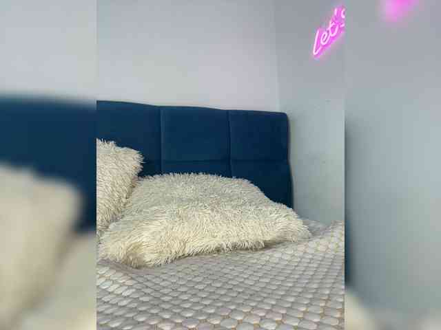 Mystique_Rose webcam