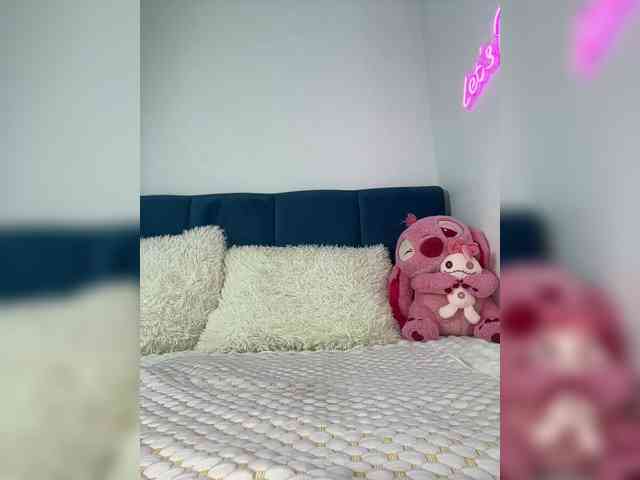 Mystique_Rose webcam