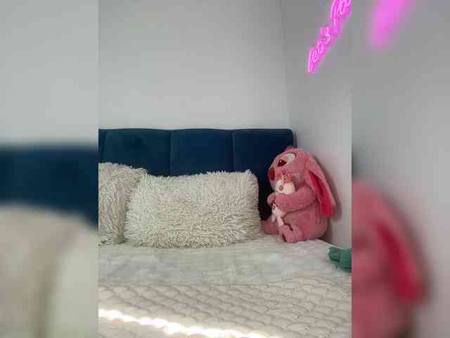 Mystique_Rose webcam
