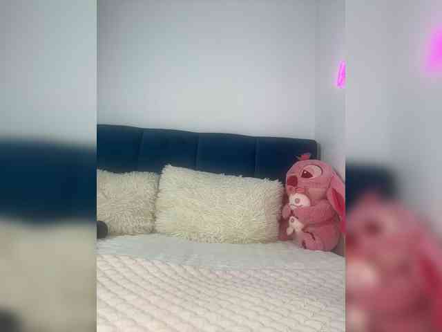 Mystique_Rose webcam