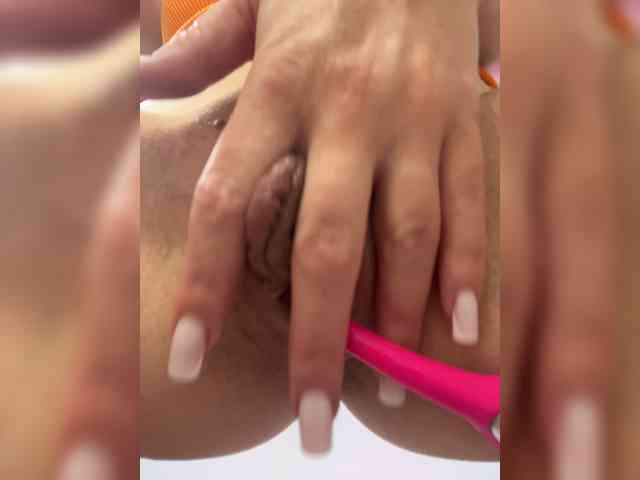 Mystique_Rose webcam