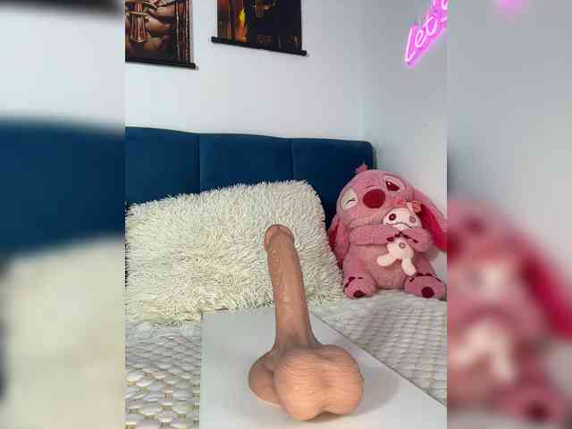 Mystique_Rose webcam