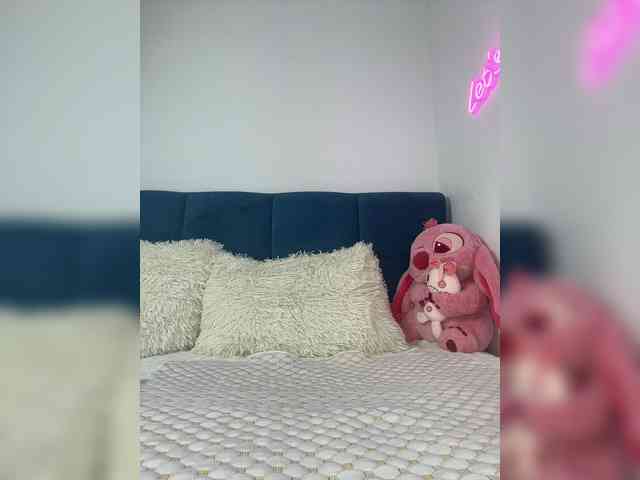 Mystique_Rose webcam
