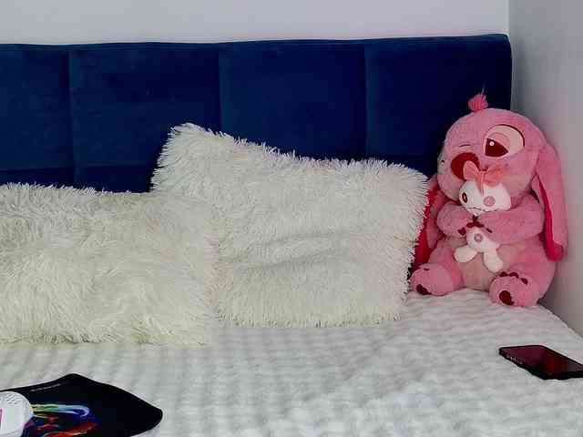 Mystique_Rose webcam