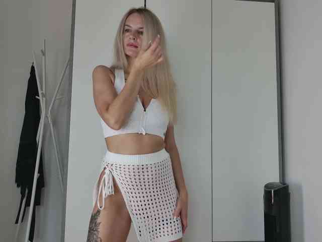Zoluszka Sex Cam Show