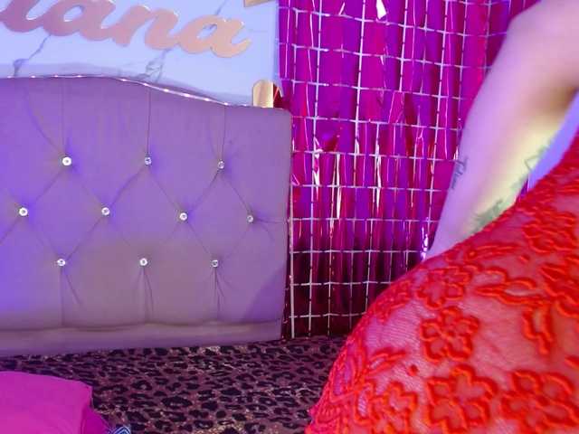 juanitafox live cam on BongaCams