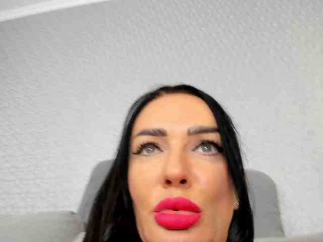 KellyKisa webcam