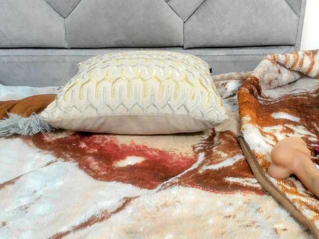 alicee-18 live cam on BongaCams