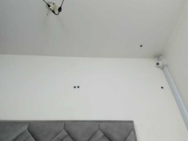 alicee-18 live cam on BongaCams