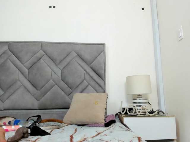 alicee-18 live cam on BongaCams