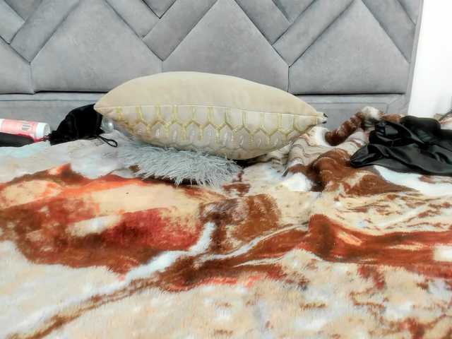 alicee-18 live cam on BongaCams