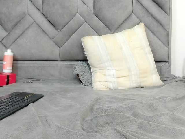 alicee-18 live cam on BongaCams
