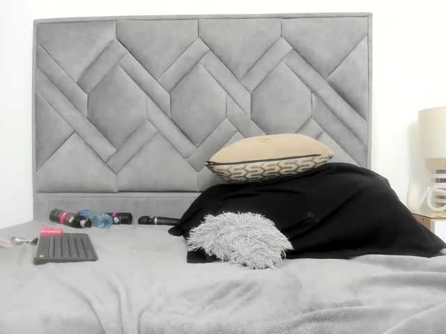 alicee-18 live cam on BongaCams
