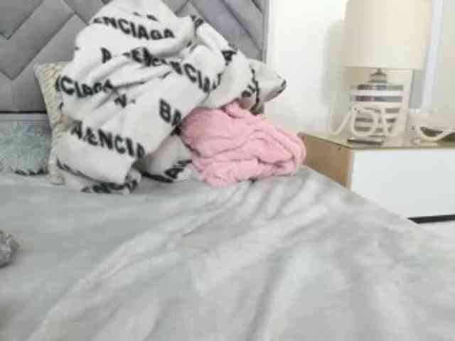 alicee-18 webcam