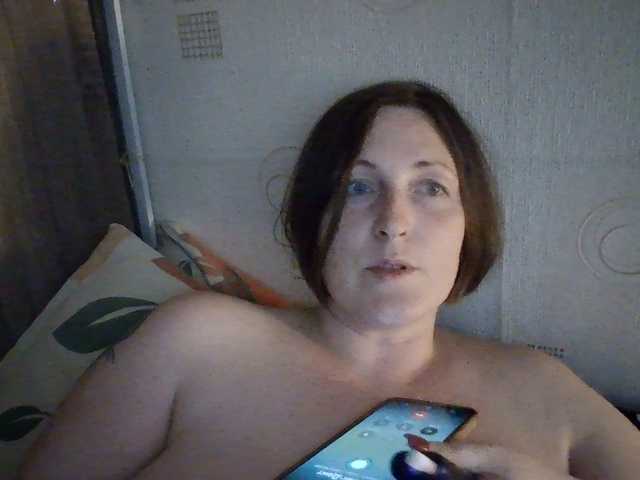 AllaSowinskaya live cam on BongaCams