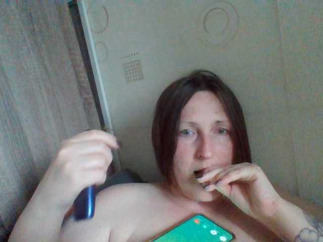 AllaSowinskaya live cam on BongaCams