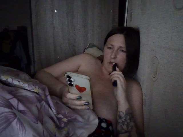 AllaSowinskaya live cam on BongaCams