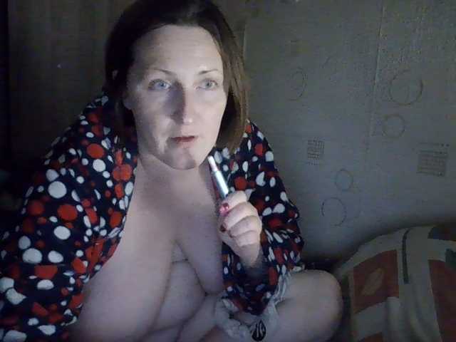 AllaSowinskaya, en directo ahora en BongaCams