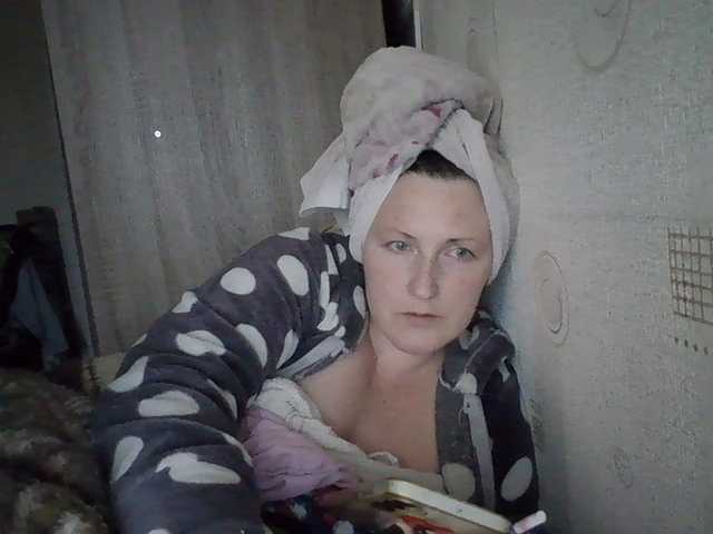 AllaSowinskaya live cam on BongaCams
