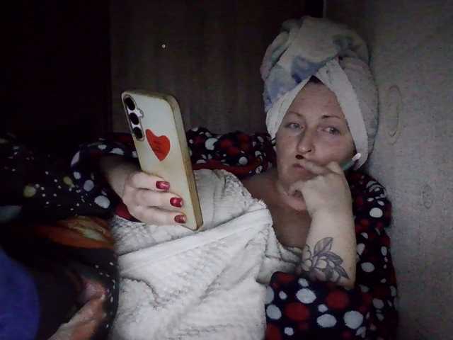 AllaSowinskaya live cam on BongaCams