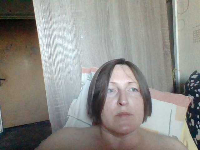 AllaSowinskaya live cam on BongaCams